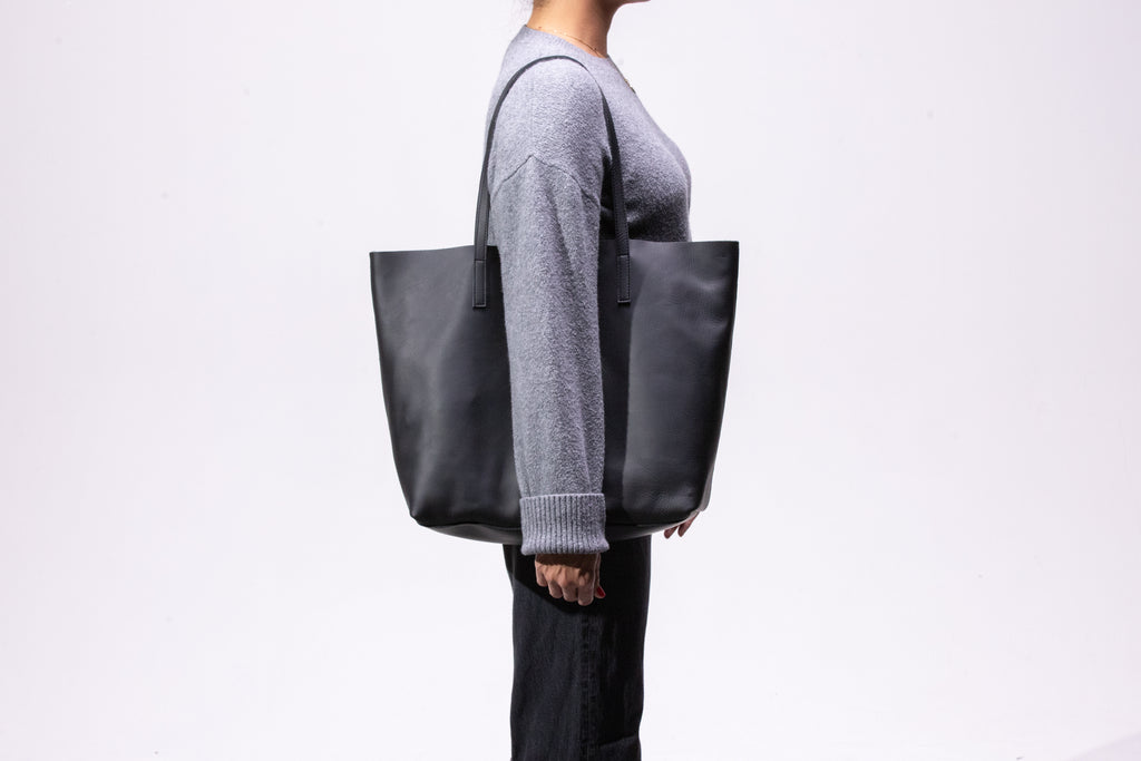 Anni - Black leather